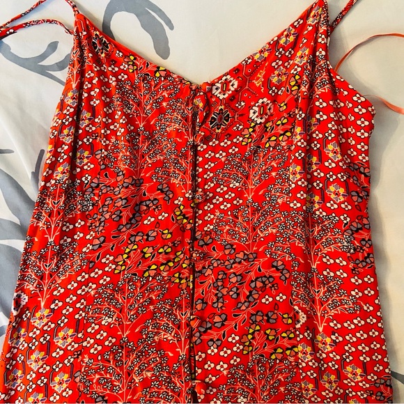 Red Floral Front Button-Down Dress - Picture 4 of 4